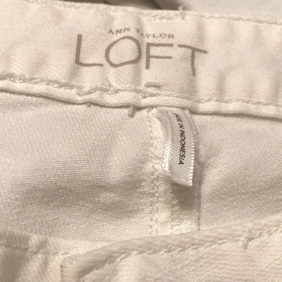 LOFT Women's White Shorts - Picture 4 of 7